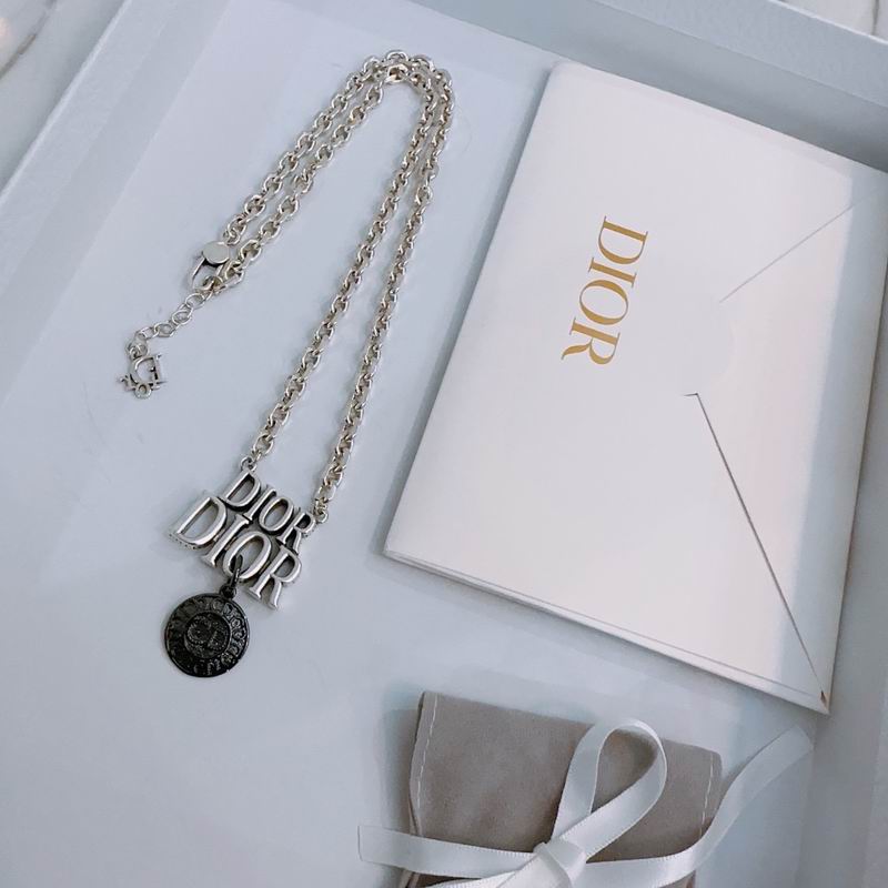 Dior Necklace 05lyr277